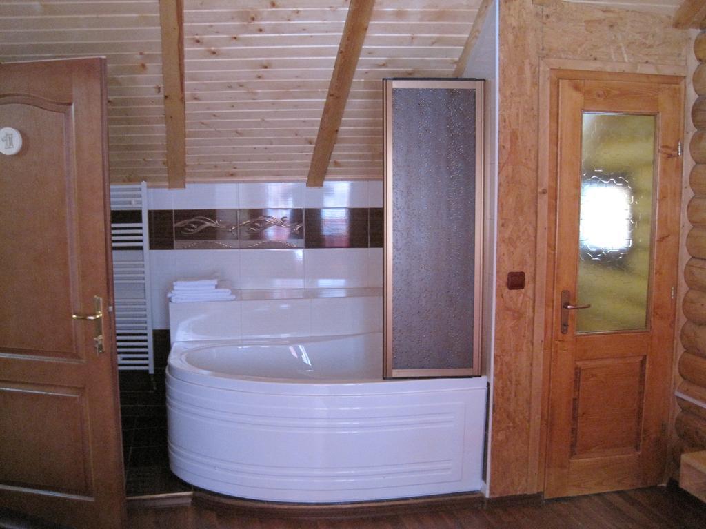 Cabana Bradul Rodna Exteriör bild