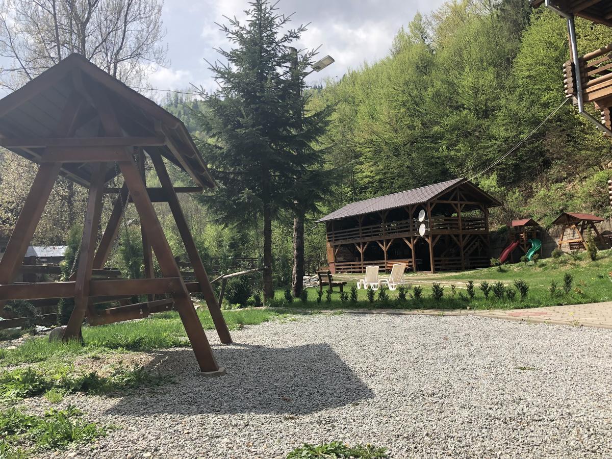 Cabana Bradul Rodna Exteriör bild