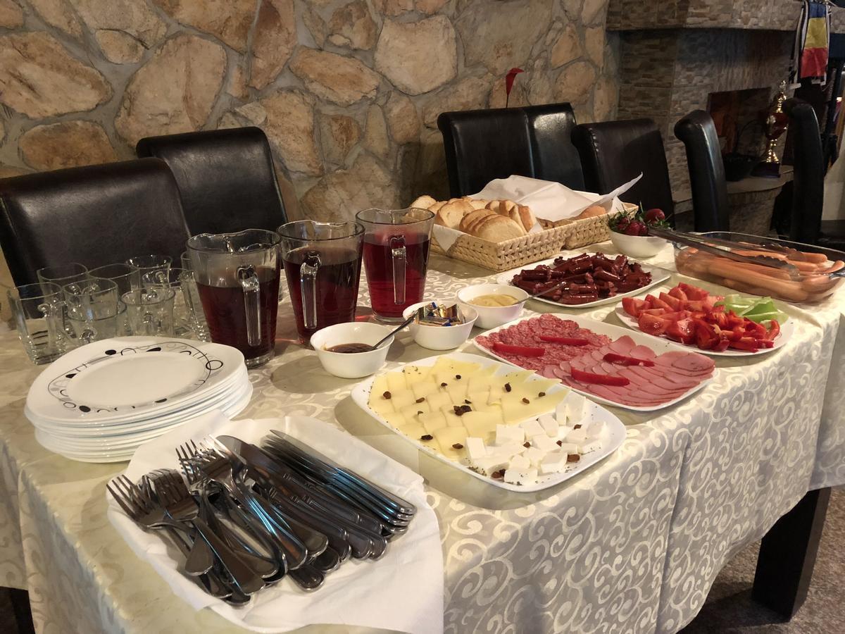 Cabana Bradul Rodna Exteriör bild